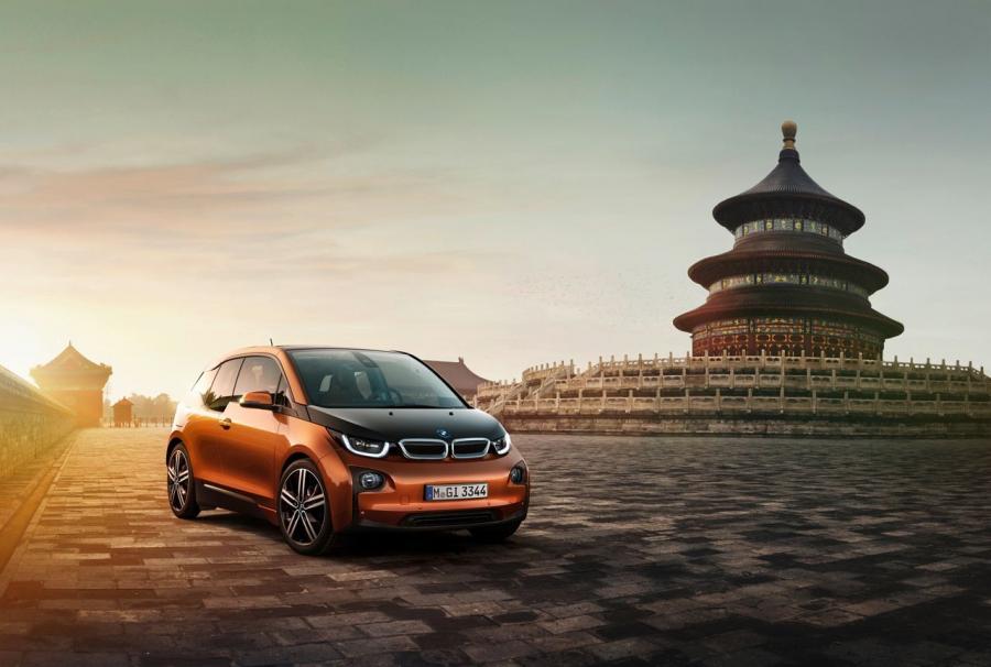  BMW i3 2014 года  (фото 179 из 240)